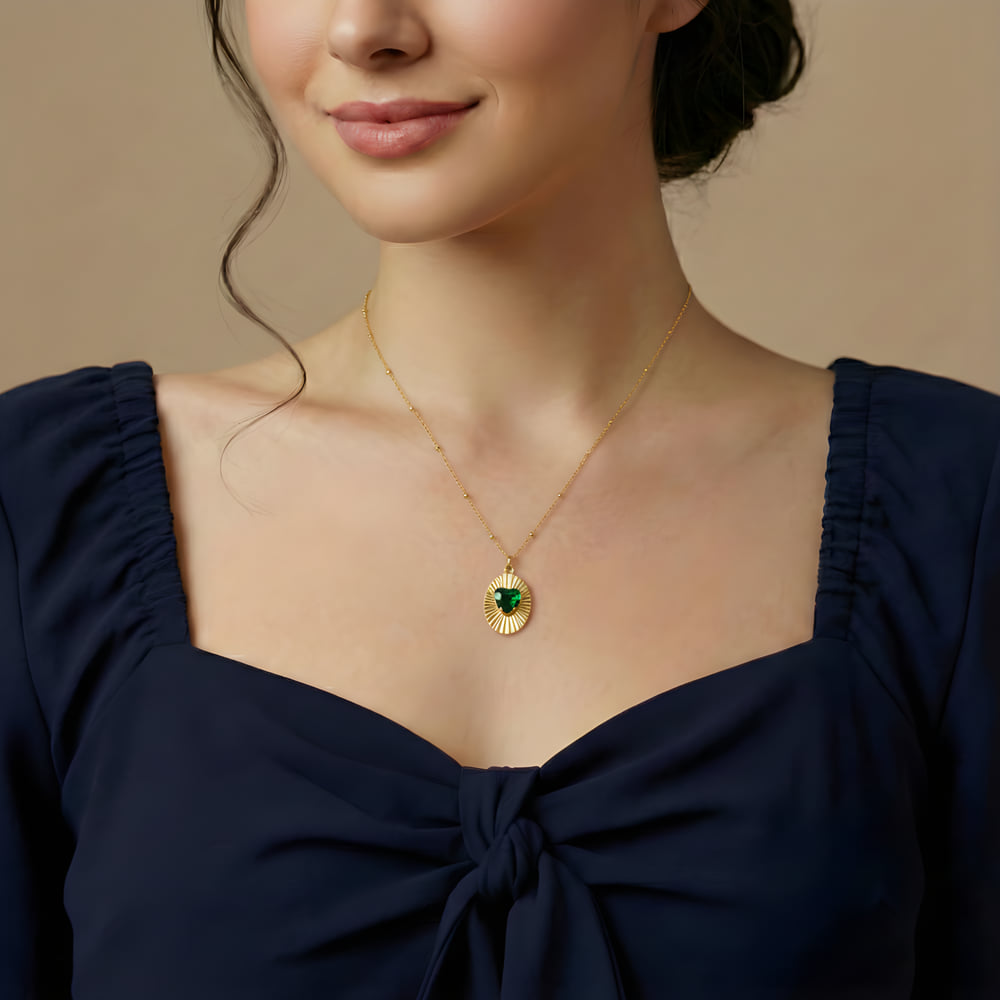 Green Heart Stone Pendant Necklace – Anti Tarnish