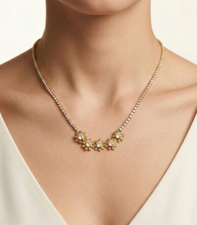 Anti tarnish flower crystal necklace for women