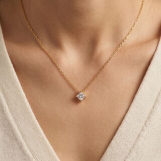 Anti tarnish gold crystal pendant necklace for women