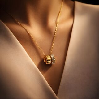 Anti tarnish gold crystal charm necklace for women