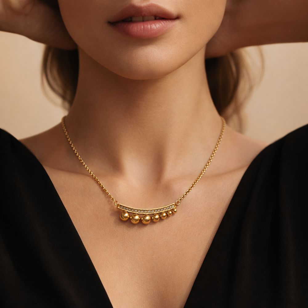 Anti tarnish gold bar pendant necklace for women